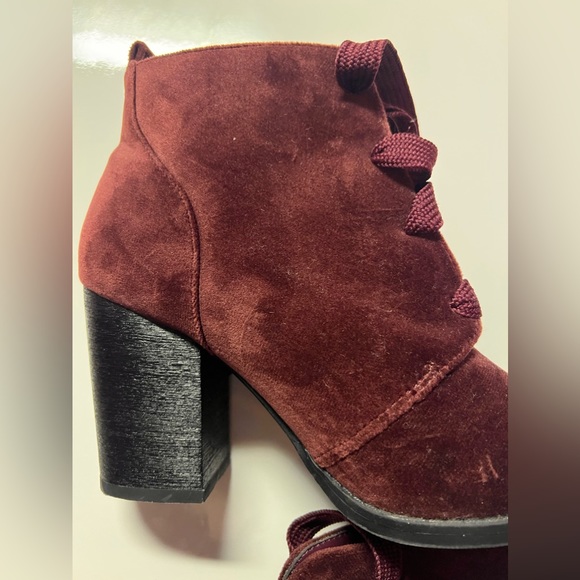 Velvet Ankled Block Heel Boots - Picture 3 of 10